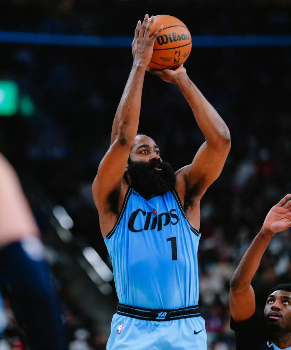 AYX-快船观众热烈欢呼！，Karsa迎来五赛季出色发挥上演精彩一战的简单介绍